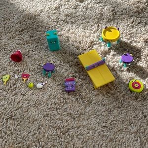 Shopkins Happy Places Home Collection Mousy Hangout welcome pack